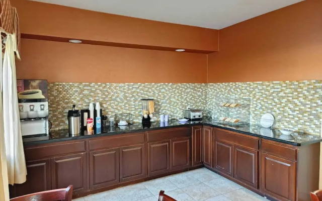 Westwood Inn Extended Stay by OYO Gonzales TX