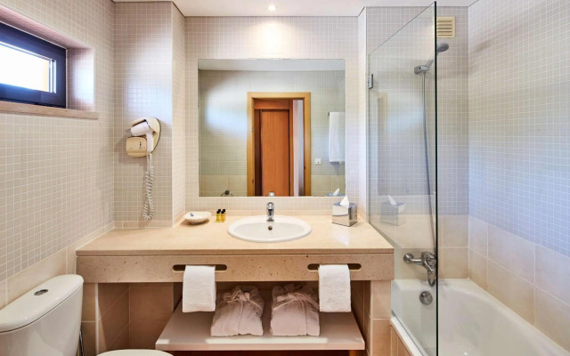 NH Marina Portimao Resort