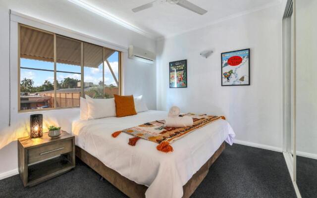 Parap Markets Condo 2BR 2BA (ens)