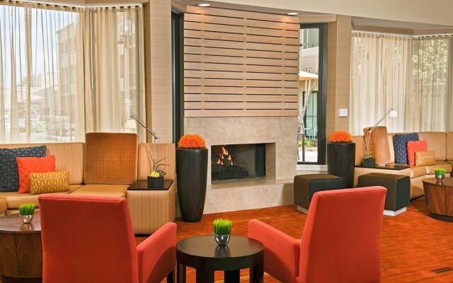 Courtyard Greensboro