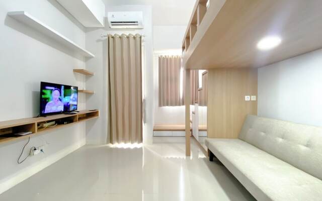 Restful And Well Designed Studio Transpark Juanda Bekasi Timur Apartment