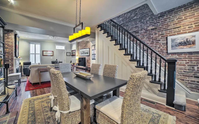 Pittsburgh Vacation Rental in Lawrenceville!