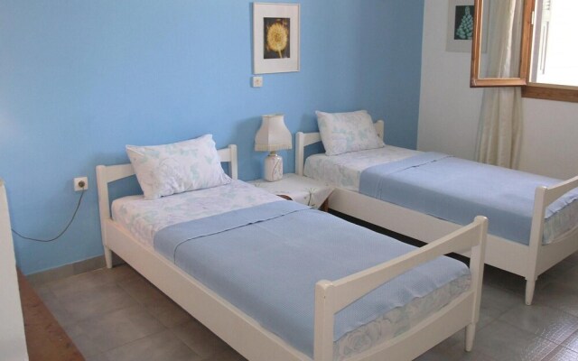 Stunning Home in Aghios Dimitris m With 2 Bedrooms