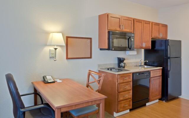 Candlewood Suites Portland Airport by IHG