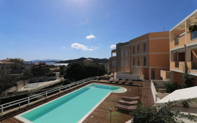 Coast Luxury Residence