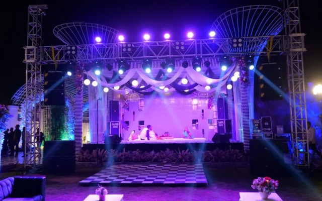 Orchha River Stone Resort