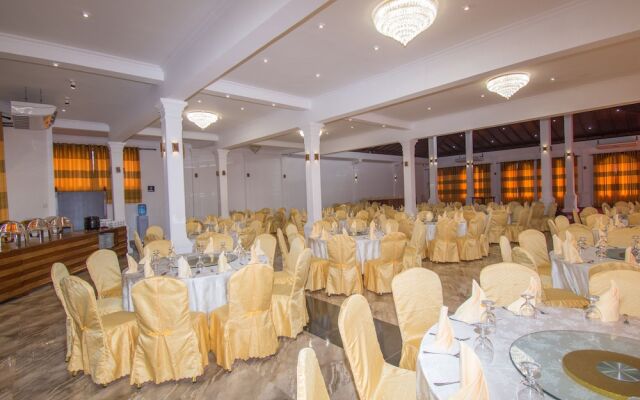 Grand Highway Resort