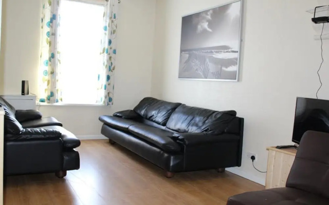 96 Tennent St Guest House New