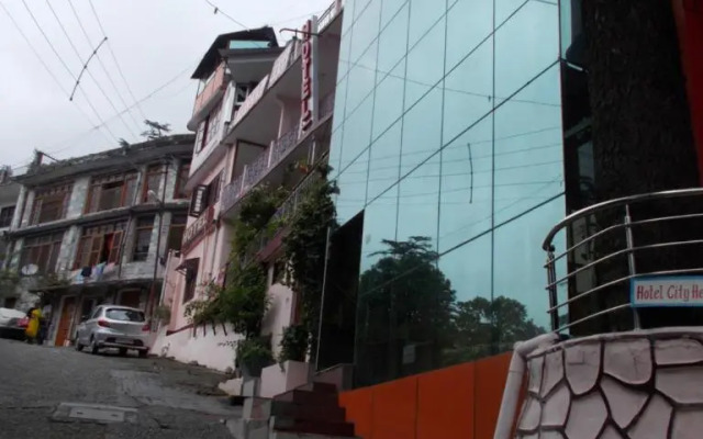 Premier rooms with Rooftop Terrace Restaurant