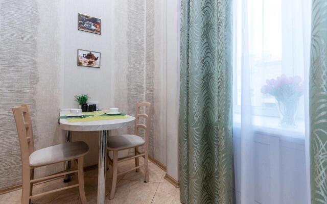 Пять звезд на улице Декабристов