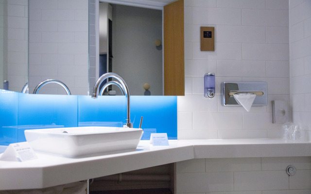 Holiday Inn Express Cardiff Bay by IHG