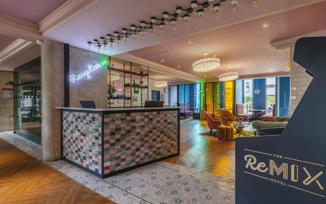 Отель Moxy Paris La Villette