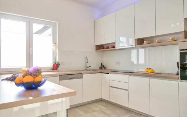 9 bedroom villa in Medulin
