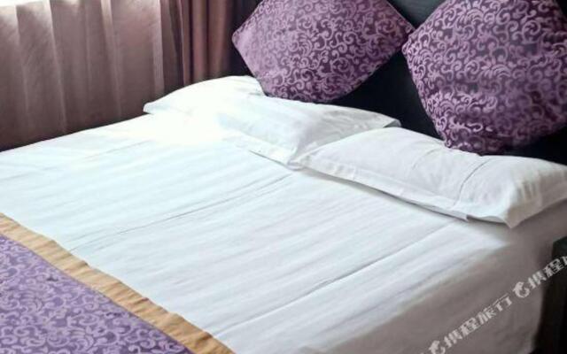 City 118 Chain Hotel