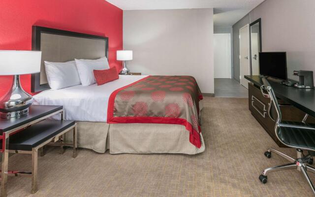 Ramada by Wyndham Texarkana