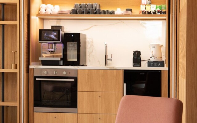 Lisetta Gardens Boutique