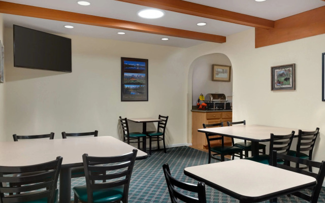 Days Inn by Wyndham Worland