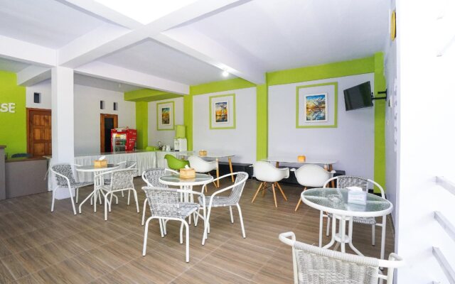 Eston House By OYO Rooms