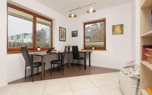 4-bedroom House in Warsaw by Renters