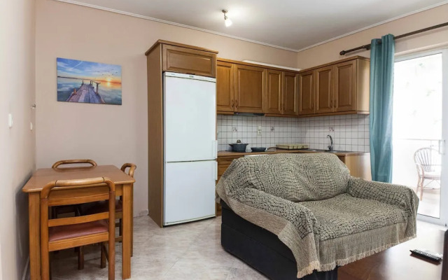 Vironas Delight 1Bd Apt w Lovely Balcony