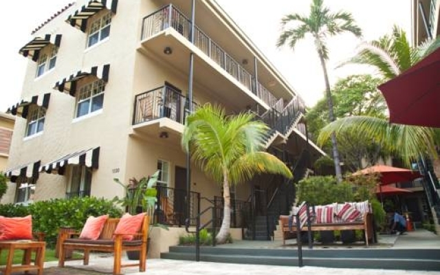 Lincoln Arms Suites
