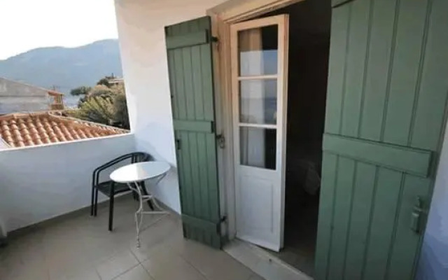 Guest house 3 stars Agios Nikitas