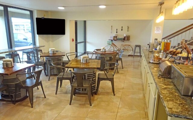 SureStay by Best Western Victoria