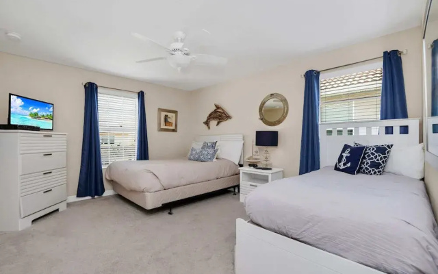 Paradise Palms 2908