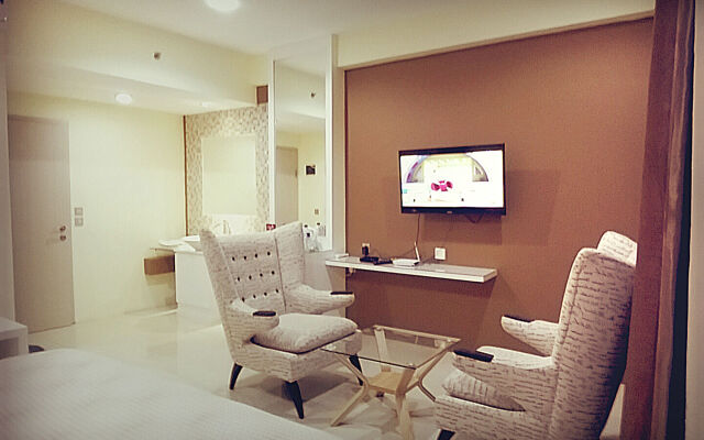 Fastrooms Bekasi Hotel