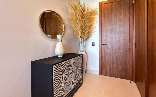 Marina Garden Penthouse 3 Bedroom Apartment