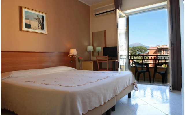 Hotel Iside
