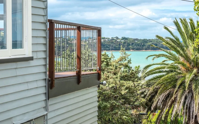 Moana Cottage