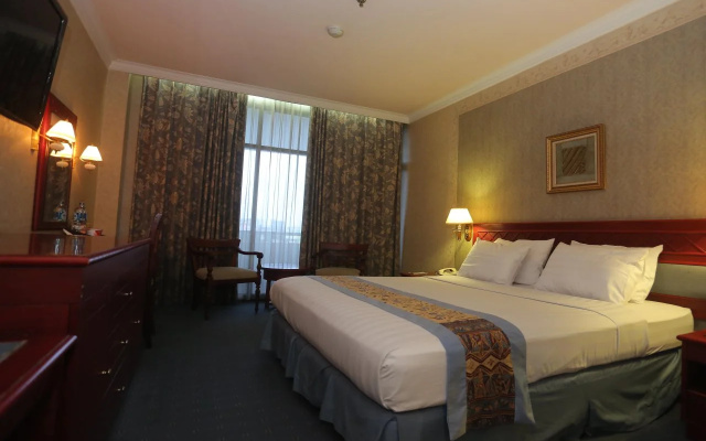 Weta International Hotel Surabaya