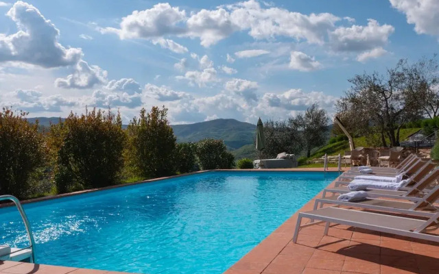 Countryside Villa With Pool