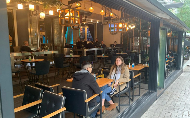 Aris Premium Accommodation