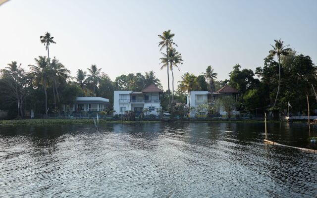 Seclude by the Lake Alleppey