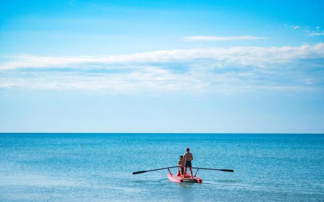 Ticho's Greenblu Hotel