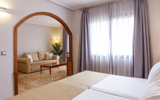 Hotel La Laguna Spa And Golf