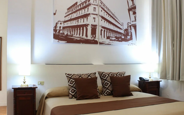 Hotel Plaza