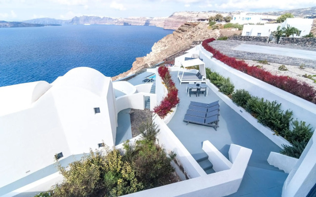Grand Ambassador Santorini Hotel