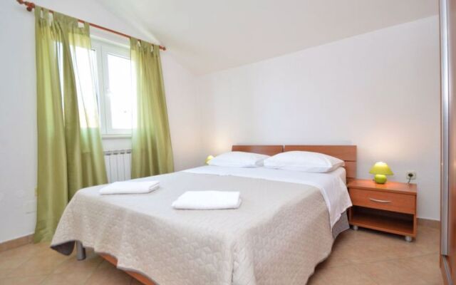 Apartment Mladen Paros 38996