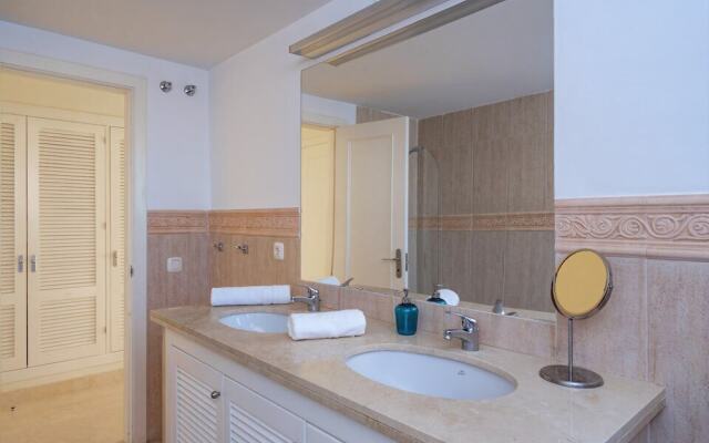 Unbeatable Penthouse in Fuengirola Hills
