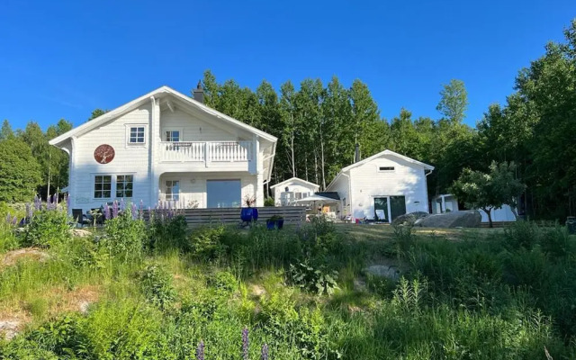 Stunning Sleeps 9 Lakeview Loghome, Spa & Yoga