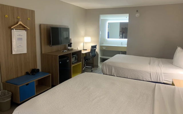 Days Inn by Wyndham Atlanta Stone Mountain