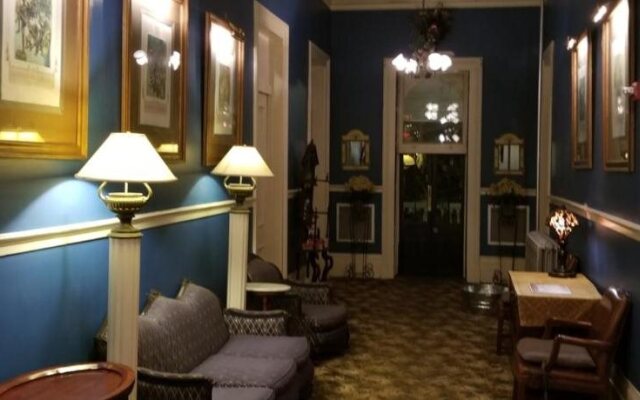 The Columns Hotel