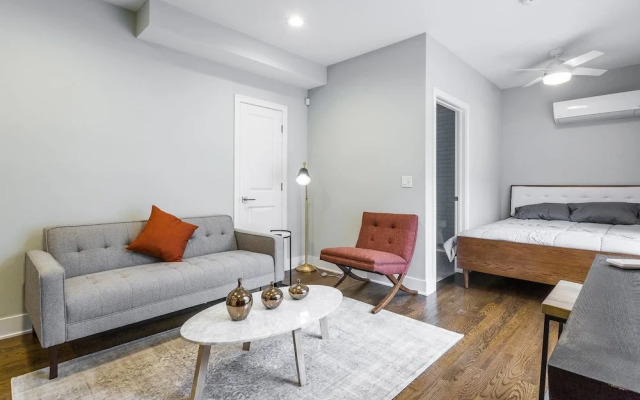 Comfy Executives Studio