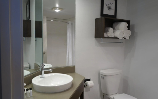 Country Inn & Suites by Radisson, La Crosse, WI