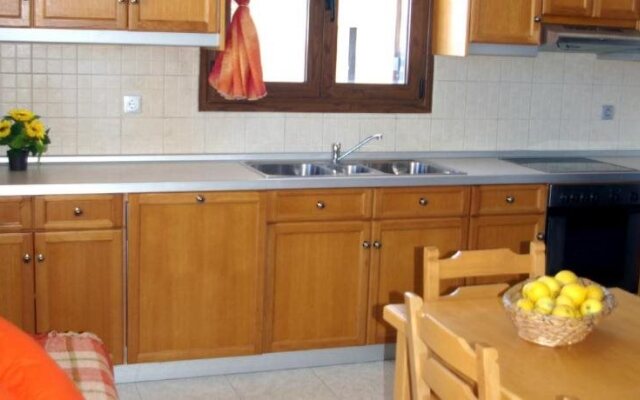 Monolithos Village Apartments