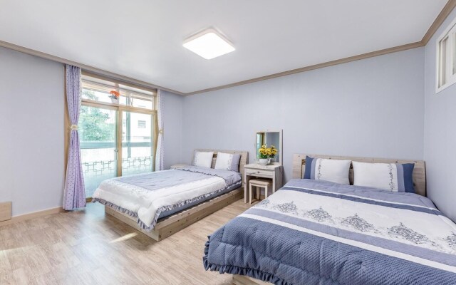 Goseong Gamnamu Pension