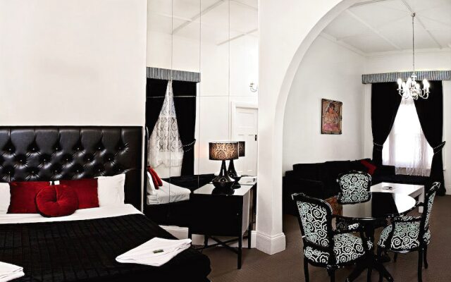 Ambassadors Hotel